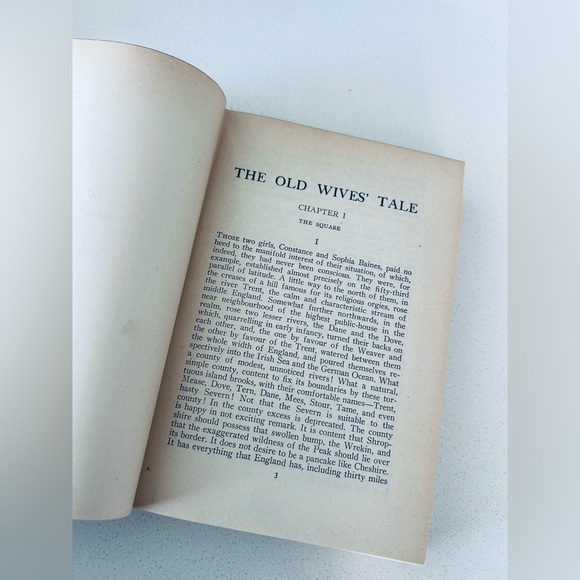 The Old Wives' Tale by Bennett, Arnold - Picture 4 of 7